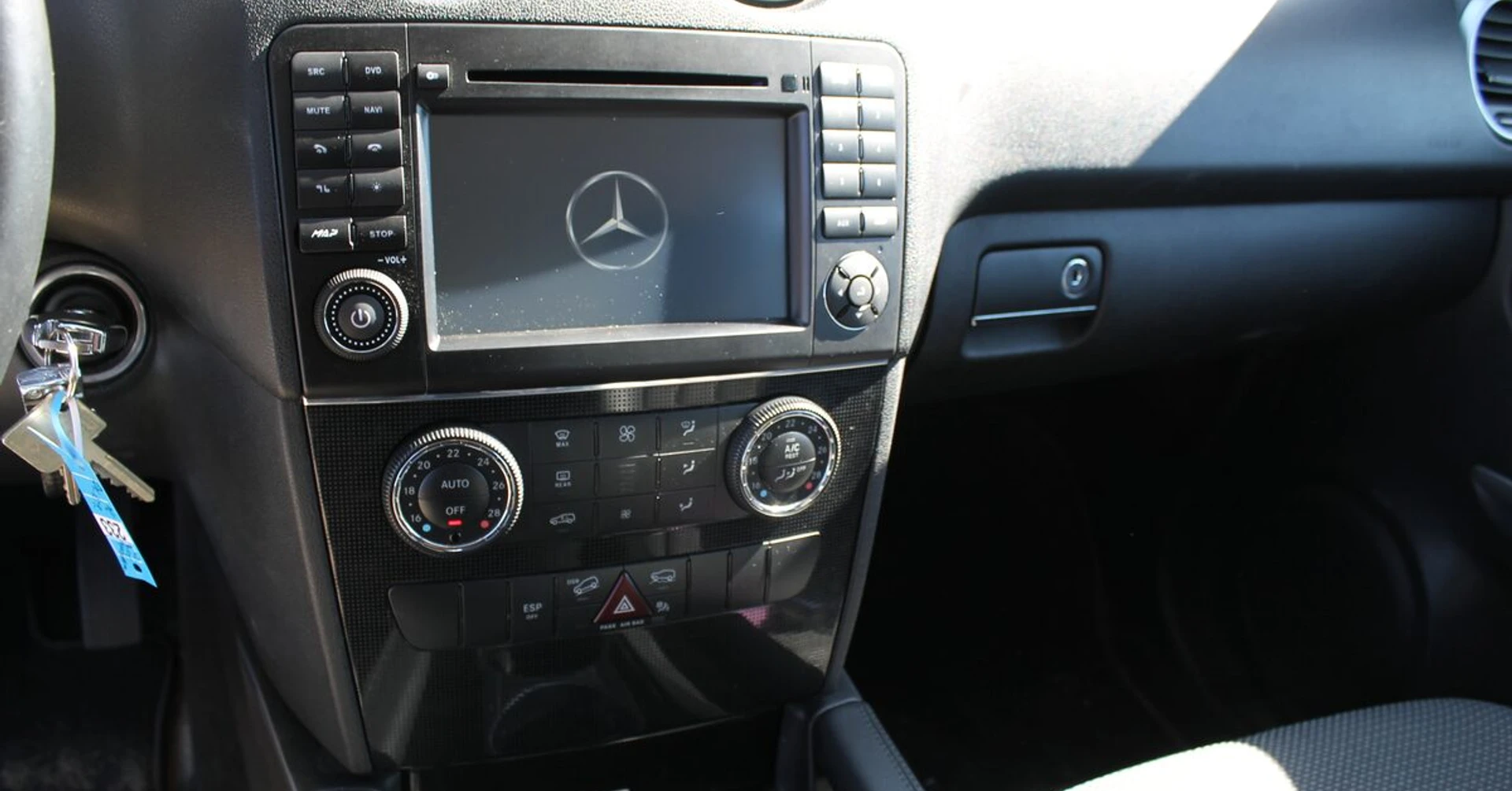 Mercedes ML W164 : autoradio GPS DVD et Bluetooth