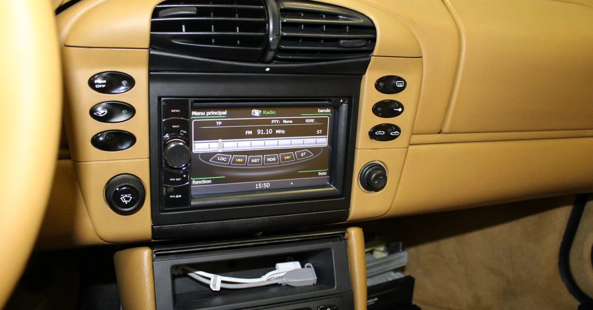 Porsche 996 cabriolet : autoradio GPS et kit complet BLAM