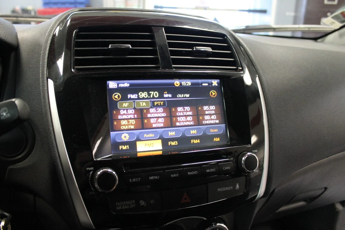 Citroën C4 Aircross : autoradio GPS, caméra et Bluetooth