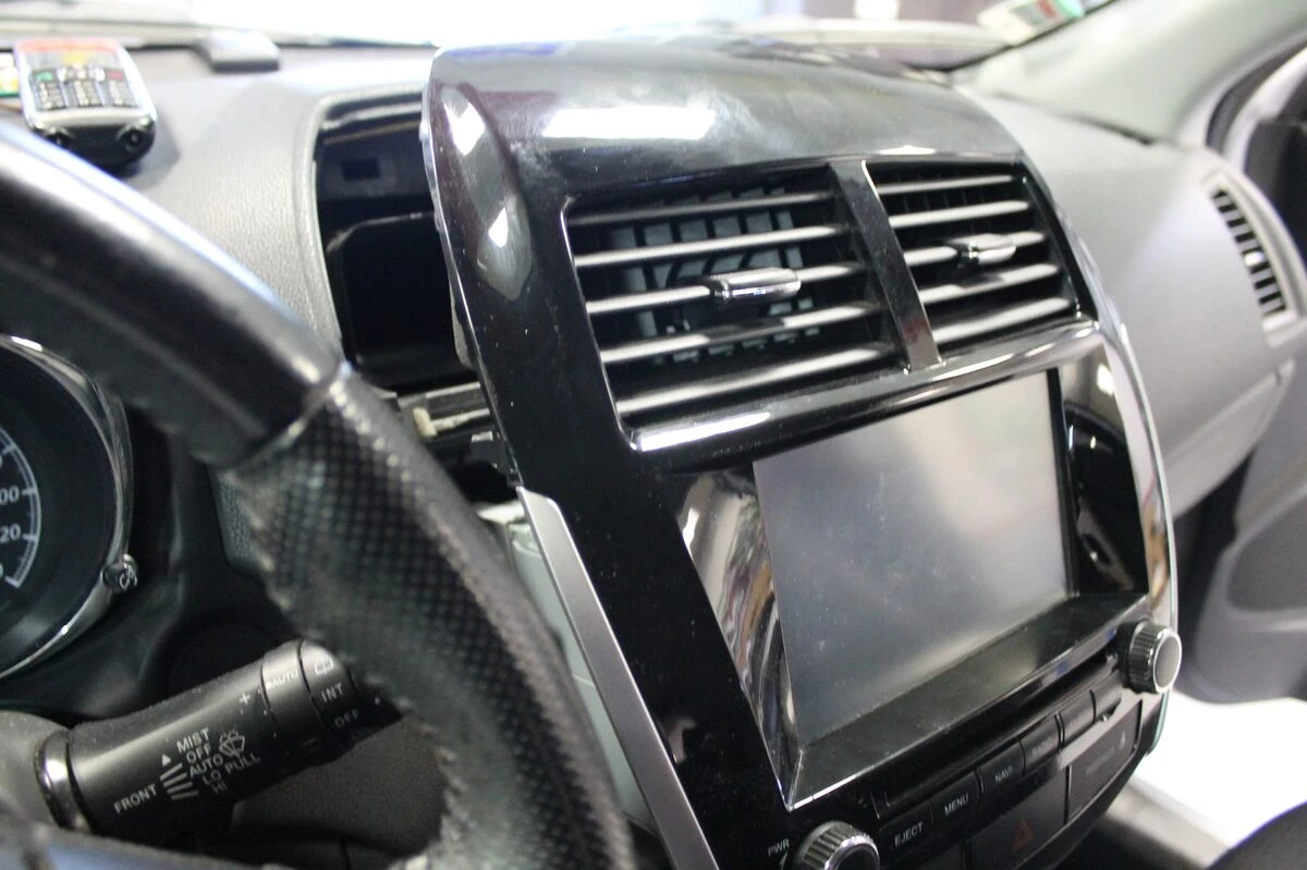 Citroën C4 Aircross : autoradio GPS, caméra et Bluetooth