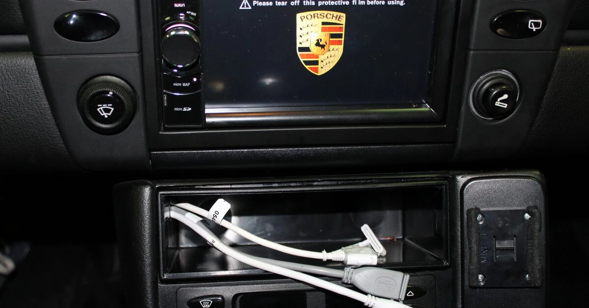 Porsche 996 : autoradio GPS avec USB, SD et Bluetooth