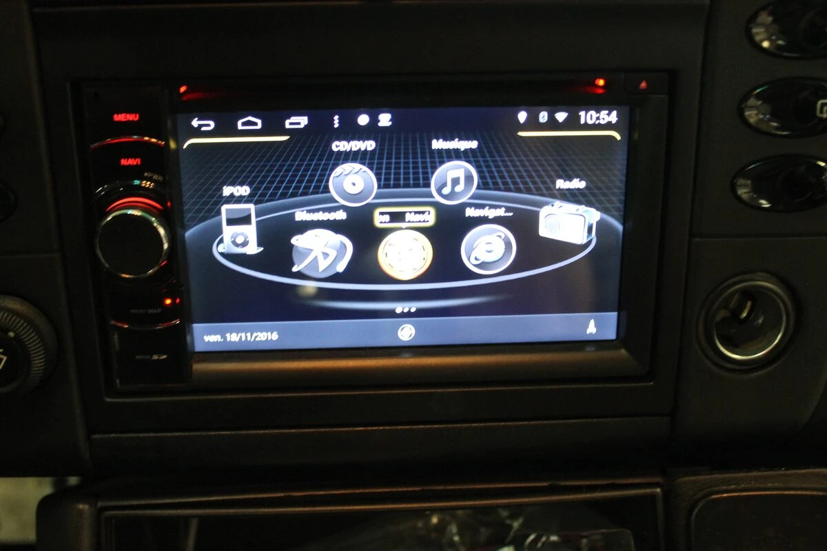 Porsche 996 : autoradio Android, haut-parleurs Match à l'avant et BLAM à l'arrière