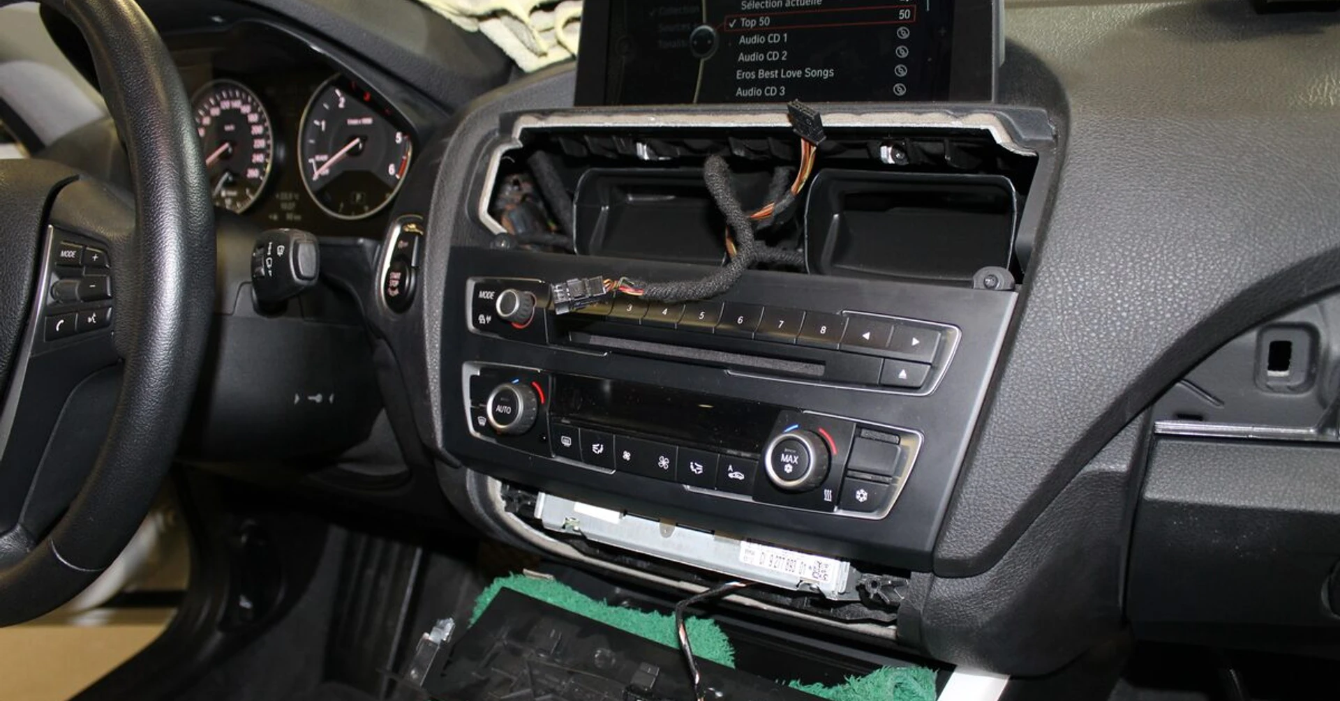 BMW Série 1 : ampli Match avec DSP, 7 x 100 W