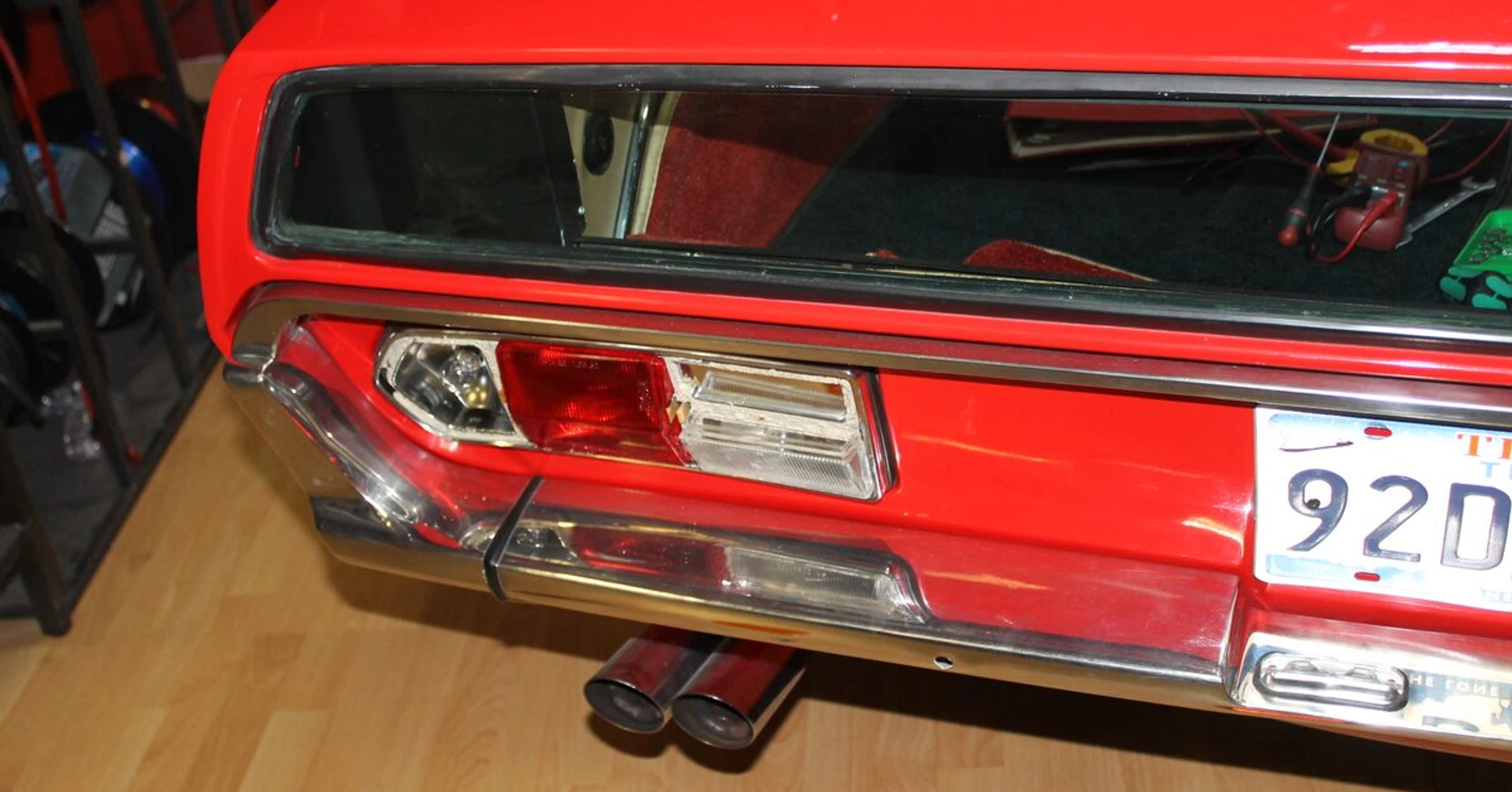 Lamborghini Espada : feux US mis à la norme européenne