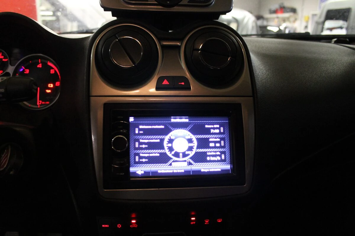 Alfa Romeo MiTo : autoradio GPS adaptable