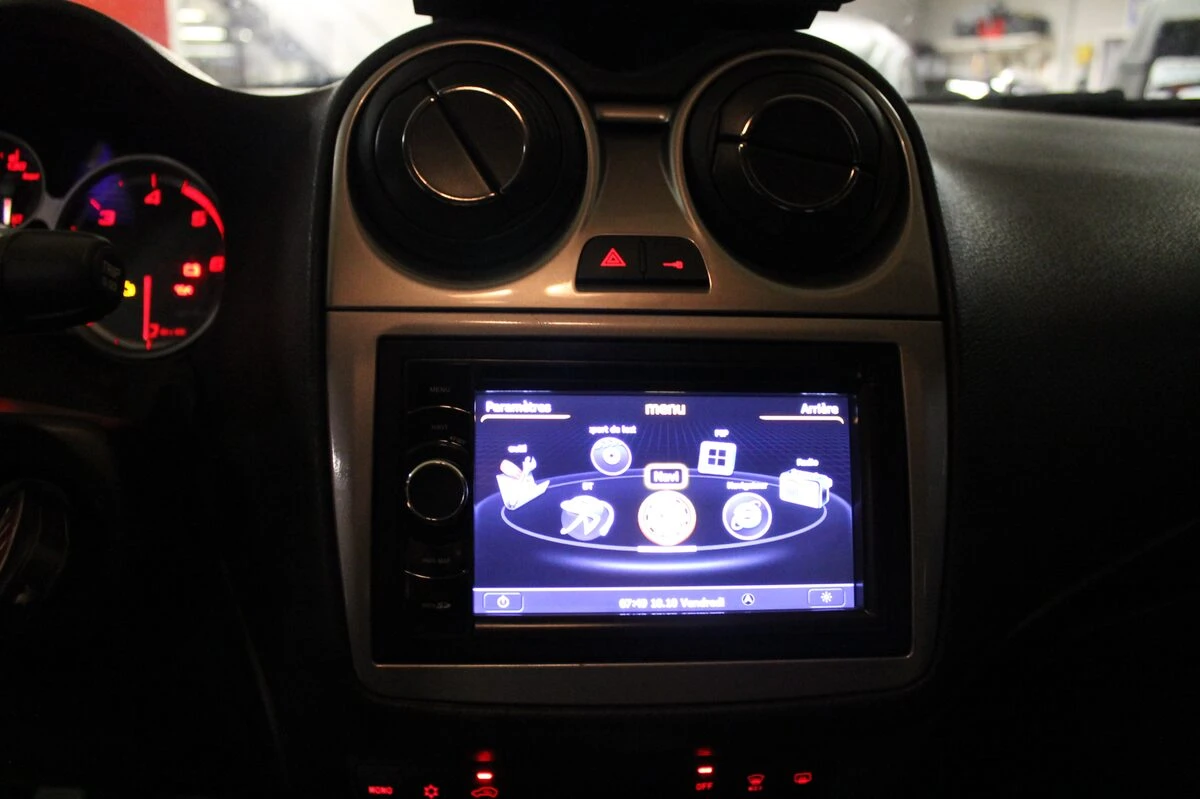 Alfa Romeo MiTo : autoradio GPS adaptable