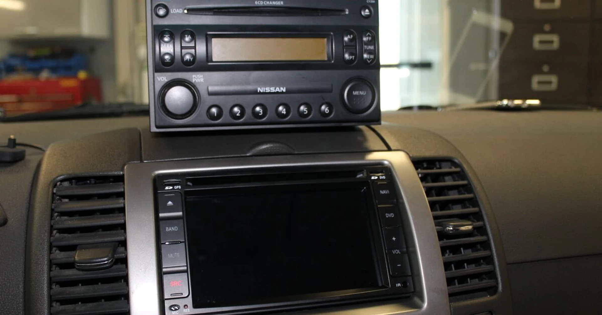 Nissan Pathfinder : autoradio GPS Android et caméra de recul