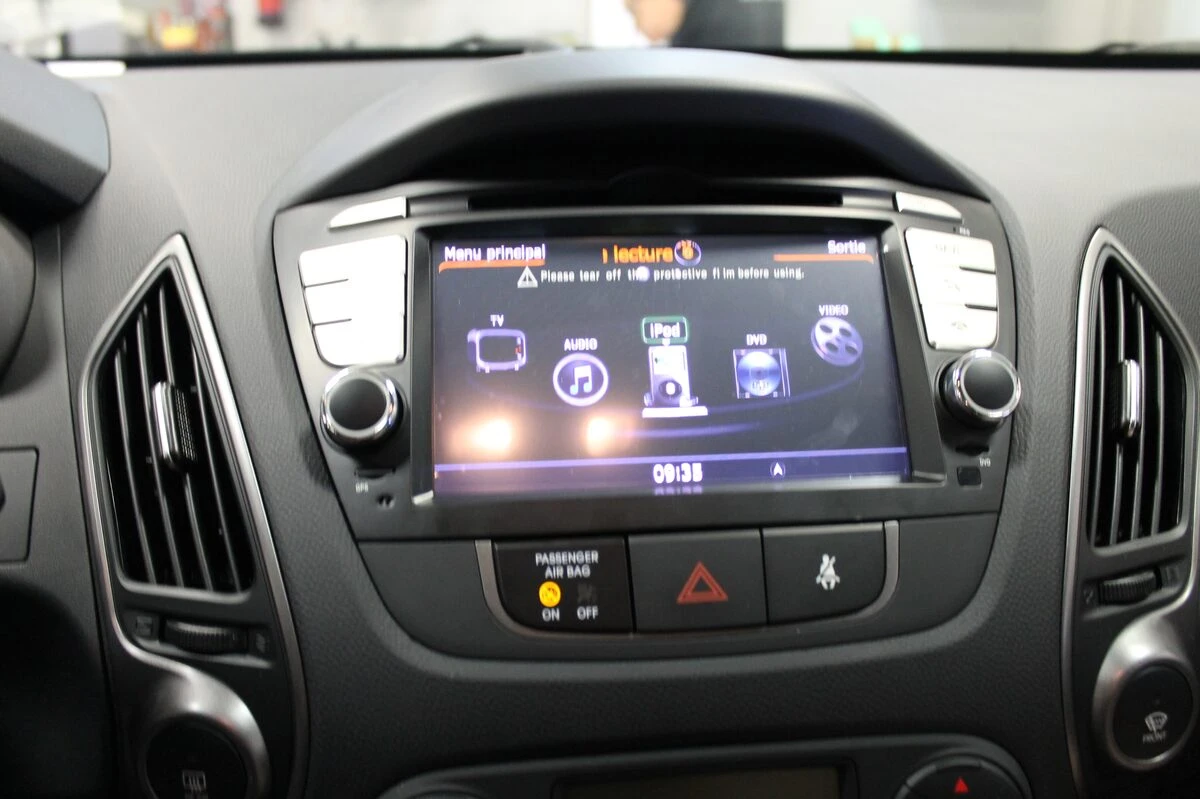 Hyundai ix35 2014 : autoradio GPS, caméra de recul et internet