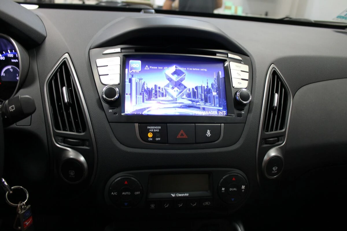 Hyundai ix35 2014 : autoradio GPS, caméra de recul et internet