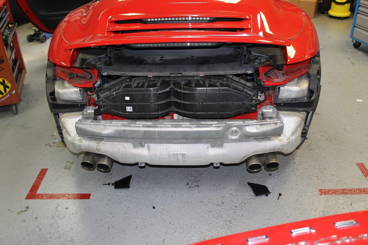 Porsche 991 : caméra de recul peinte couleur carrosserie sur l'écran d'origine