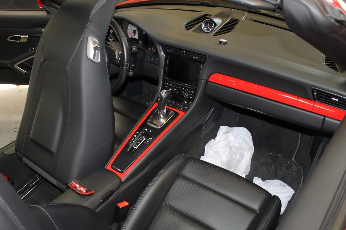 Porsche 991 : caméra de recul peinte couleur carrosserie sur l'écran d'origine
