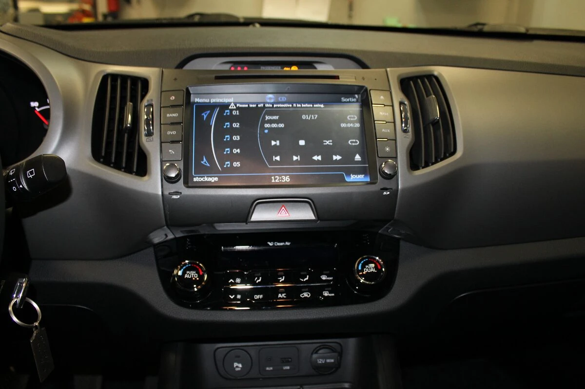 Kia Sportage 2014 : autoradio GPS avec système Infinity conservé