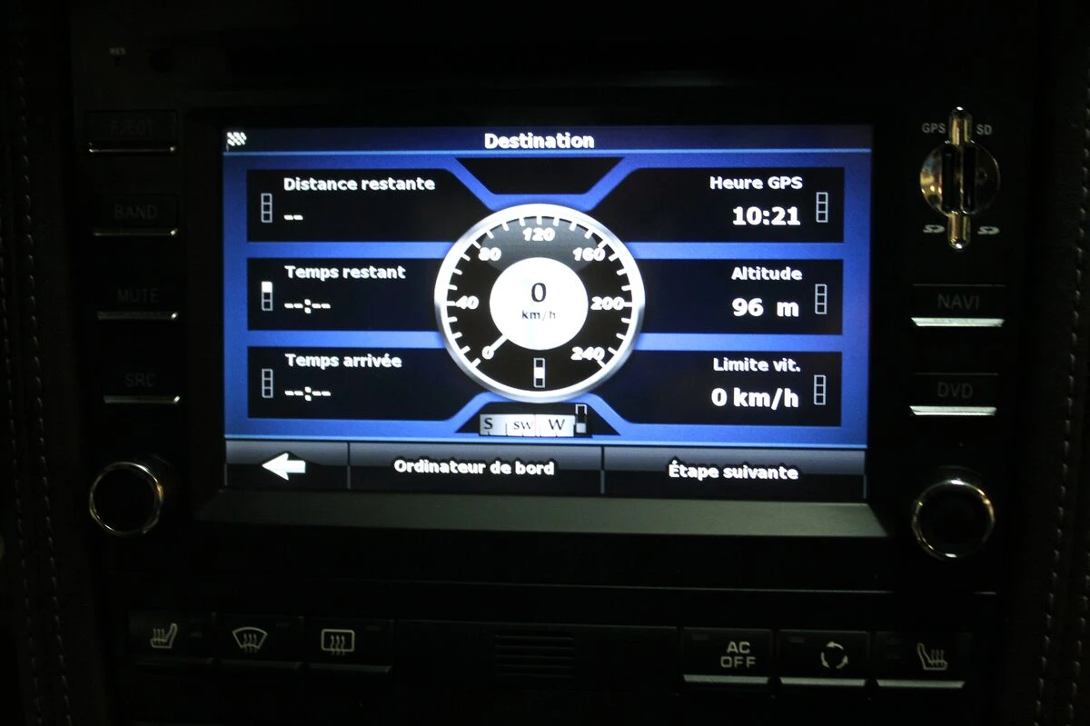 Porsche Cayman : autoradio GPS façon PCM noir