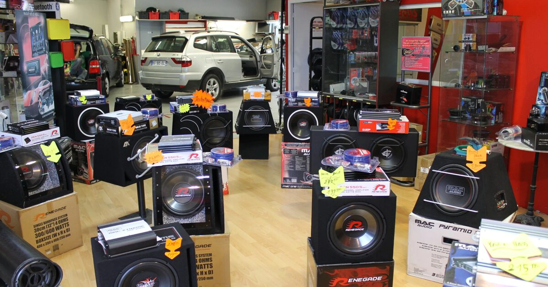 Arrivage de packs bass pour Noël à Orange