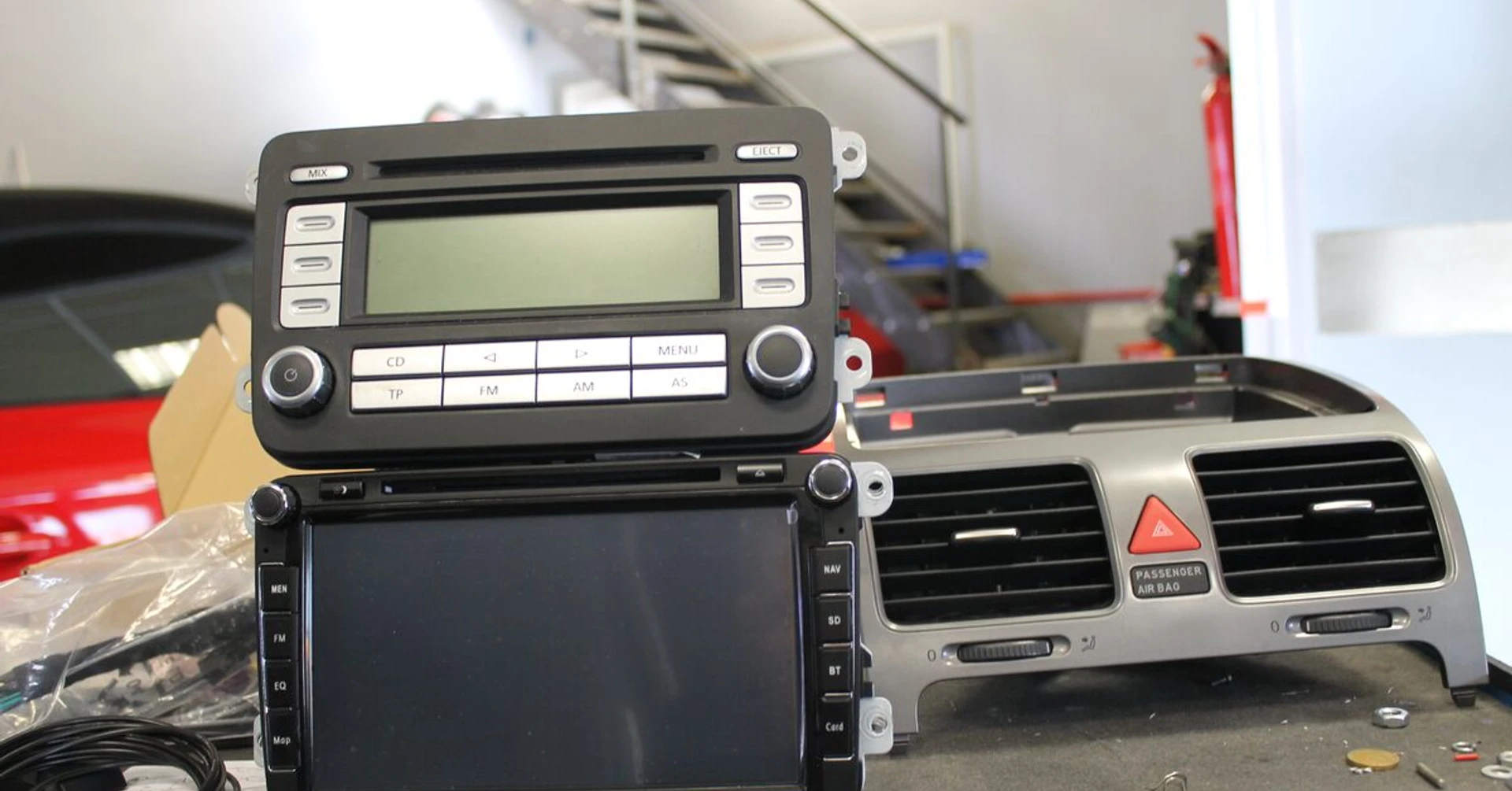 Autoradio GPS Golf 6 avec fonctions d'origine