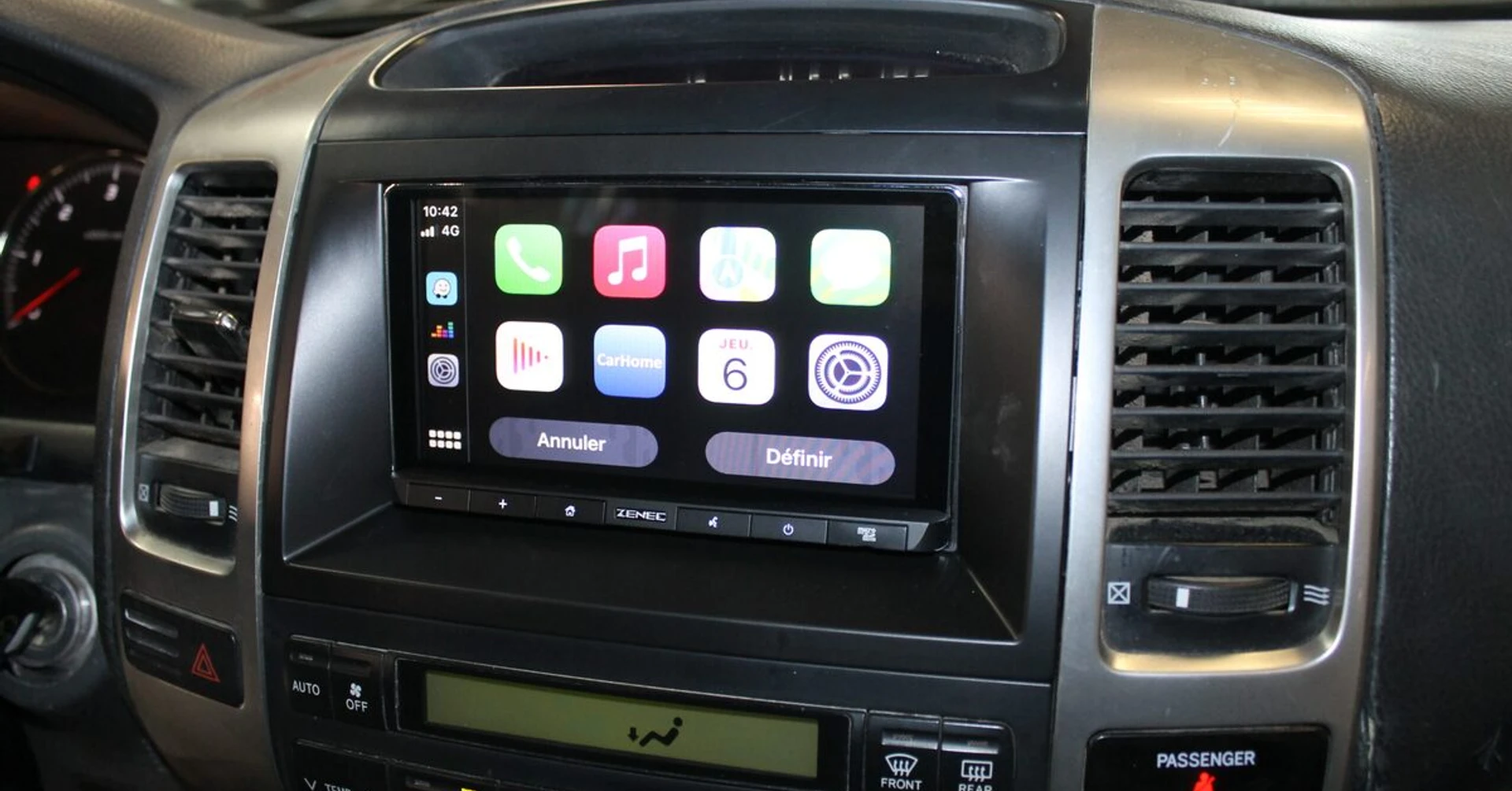 Toyota Land Cruiser : autoradio CarPlay Zenec