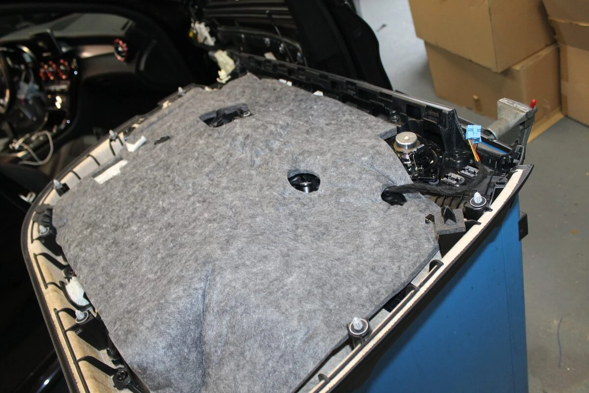 Mercedes Classe C break : amélioration du son en BLAM Audio