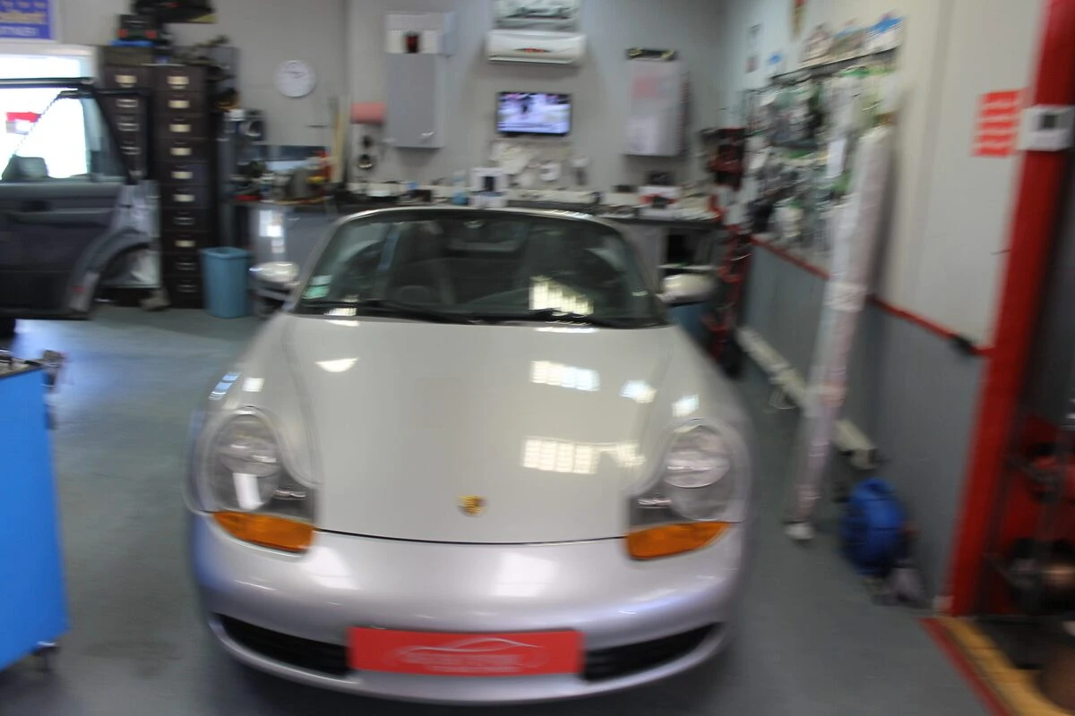 Porsche Boxster : nouvelle capote en alpaga noir