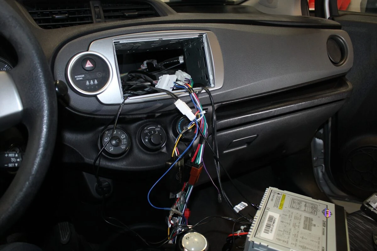Toyota Yaris : autoradio Zenec CarPlay et Android Auto