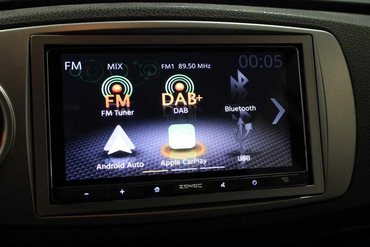 Toyota Yaris : autoradio Zenec CarPlay et Android Auto