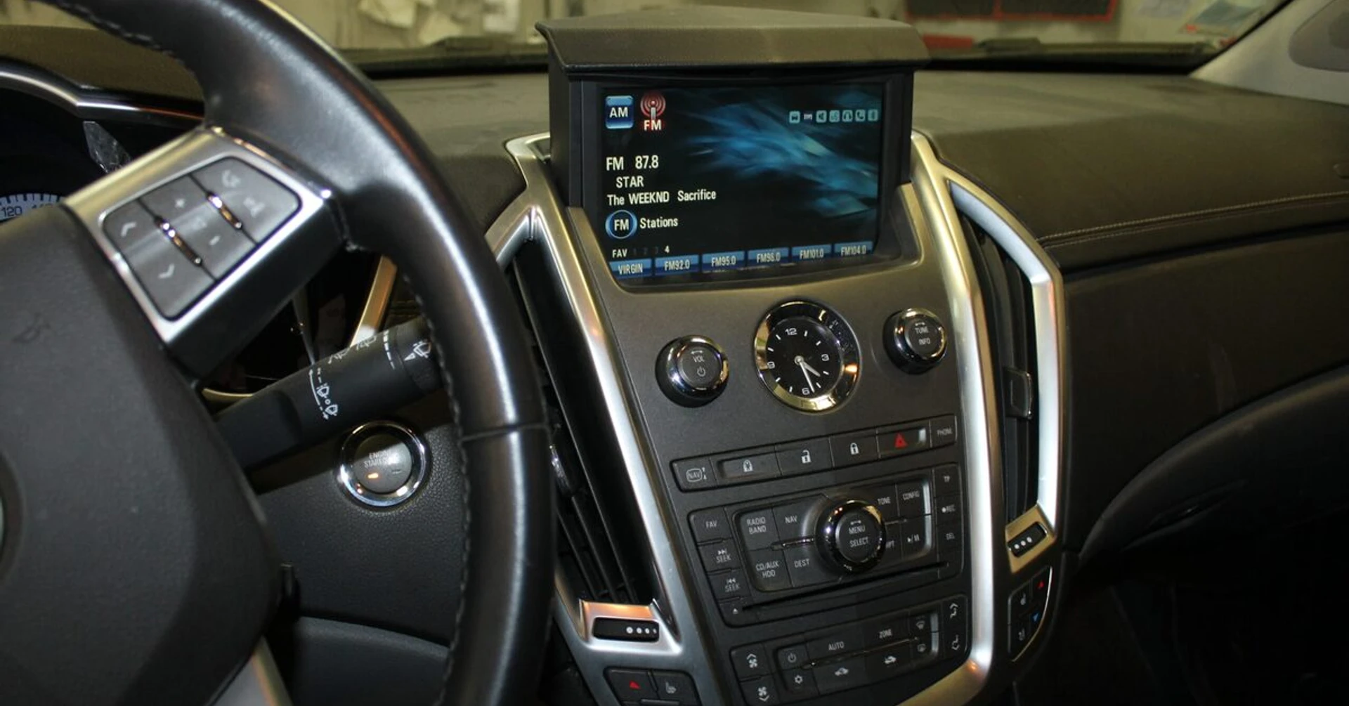 Cadillac SRX : réparation de l'écran multimédia d'origine