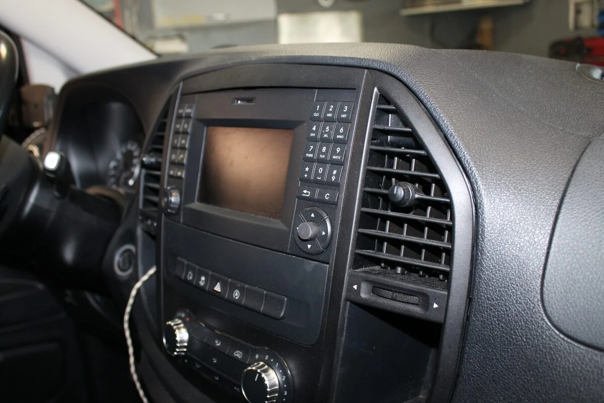 Mercedes Vito 2019 : CarPlay, Android Auto et caméra d'origine reprise