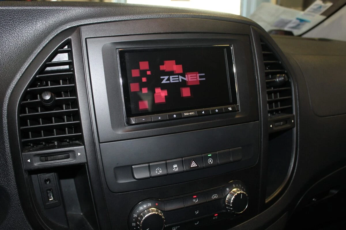 Mercedes Vito 2019 : CarPlay, Android Auto et caméra d'origine reprise
