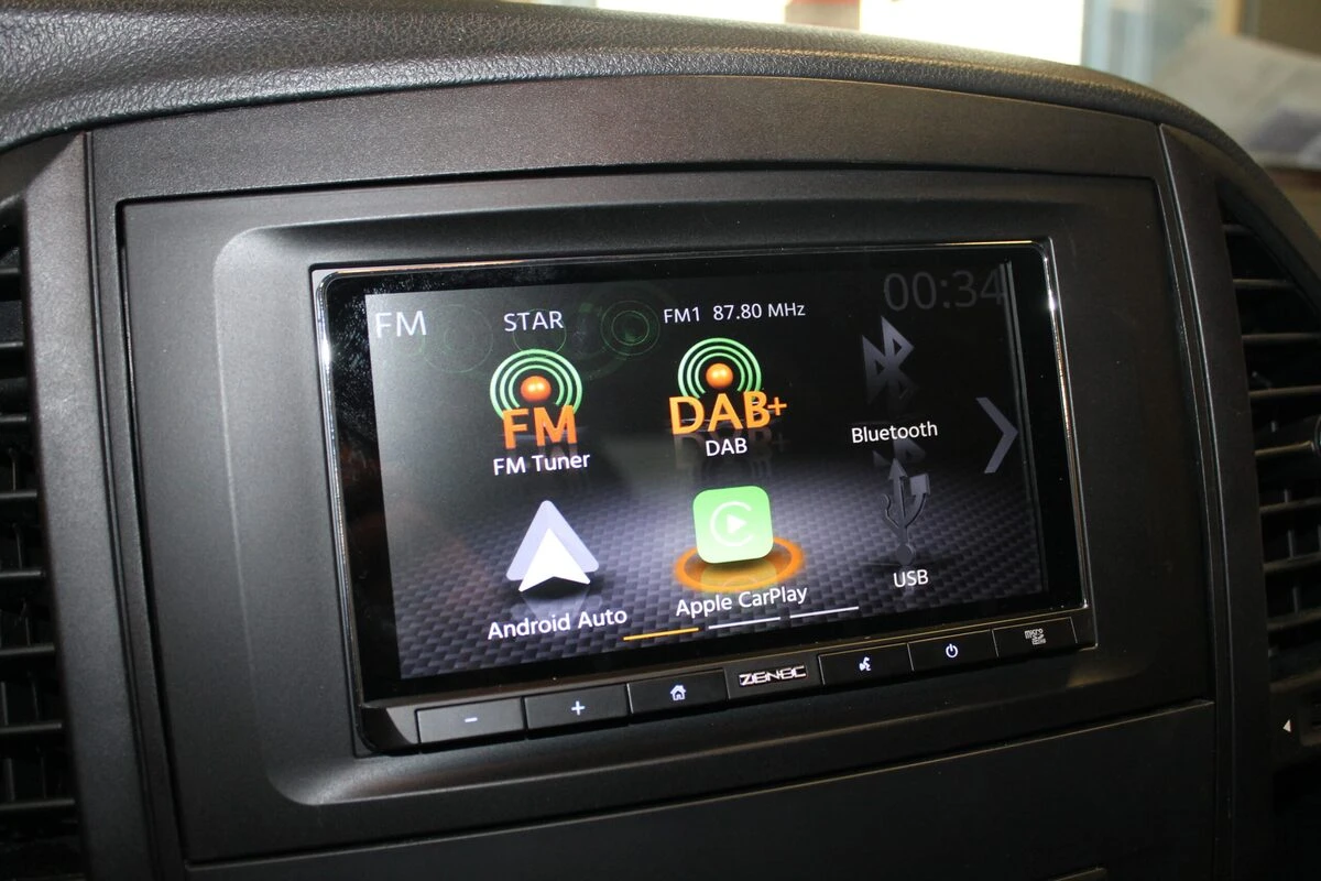 Mercedes Vito 2019 : CarPlay, Android Auto et caméra d'origine reprise