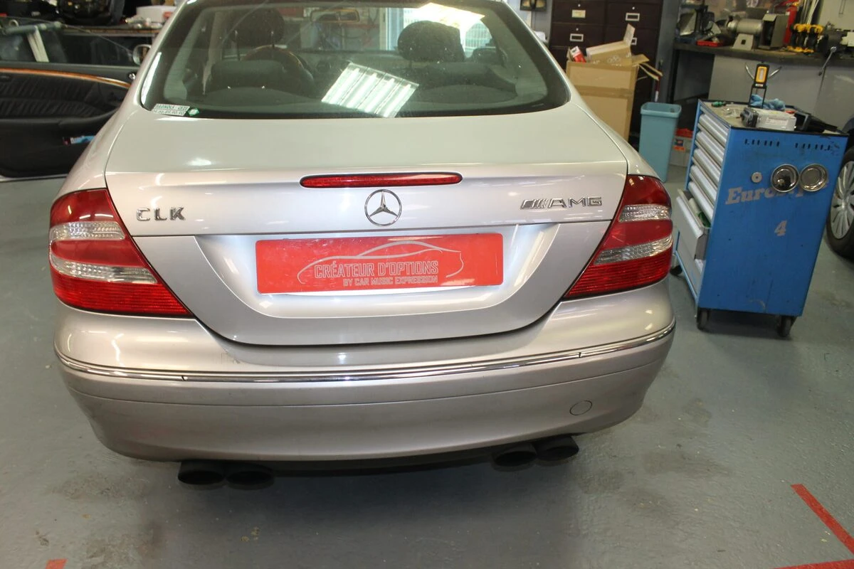 Mercedes CLK AMG : CarPlay, Android Auto et commandes au volant