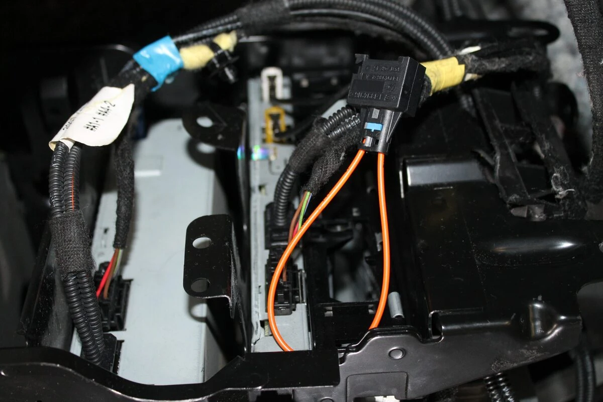 Audi A6 : réparation du calculateur radio du MMI