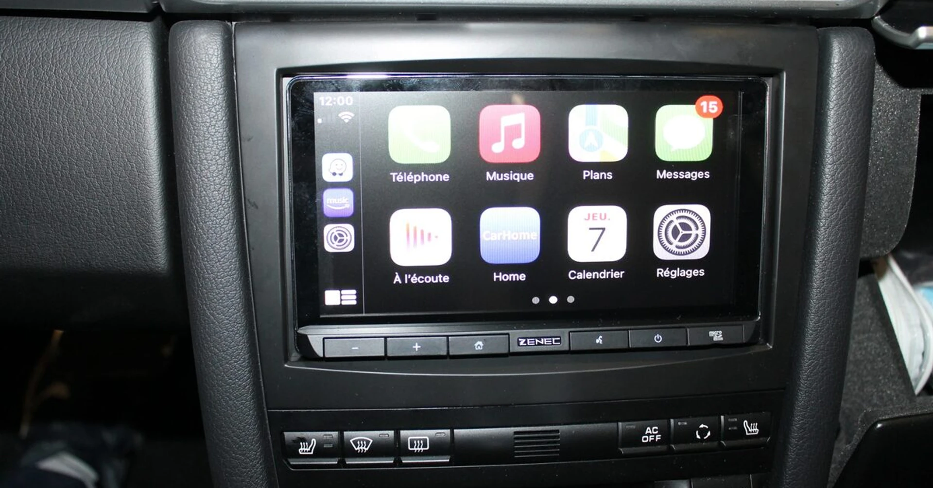 Porsche 997 : autoradio CarPlay Zenec et ampli d'origine