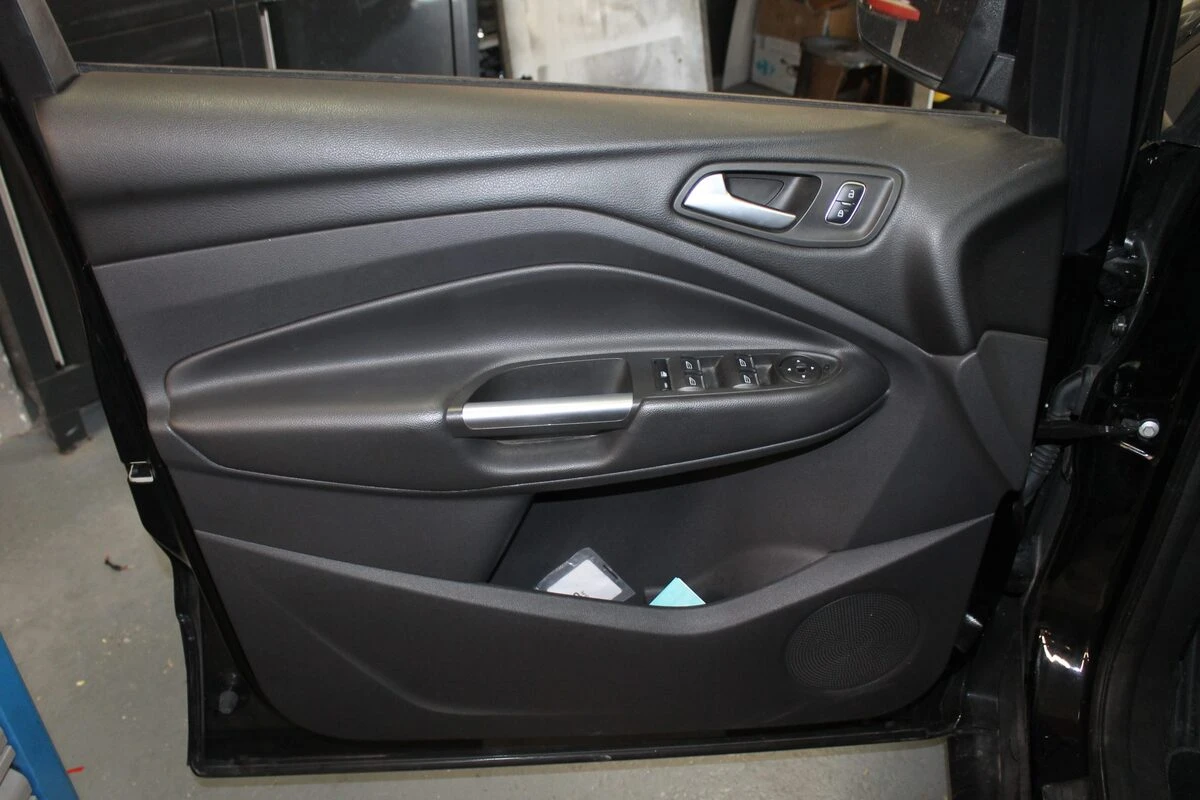 Ford Kuga 2018 : haut-parleurs BLAM Audio