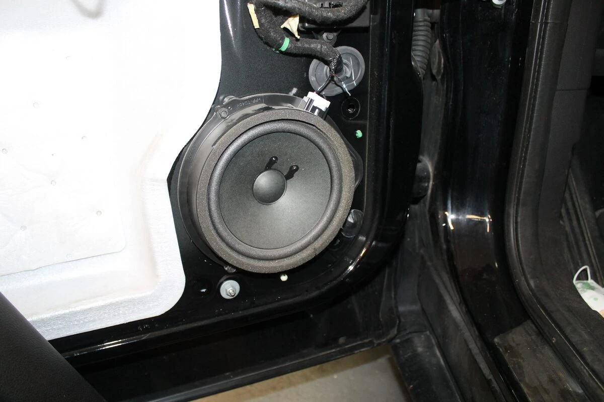 Ford Kuga 2018 : haut-parleurs BLAM Audio