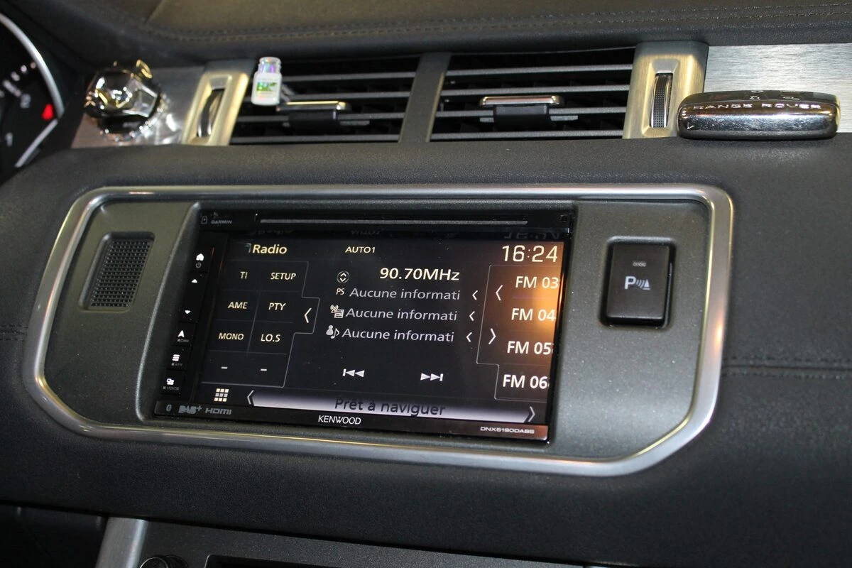 Range Rover Evoque : Kenwood DNX5190DABS et caméra de recul
