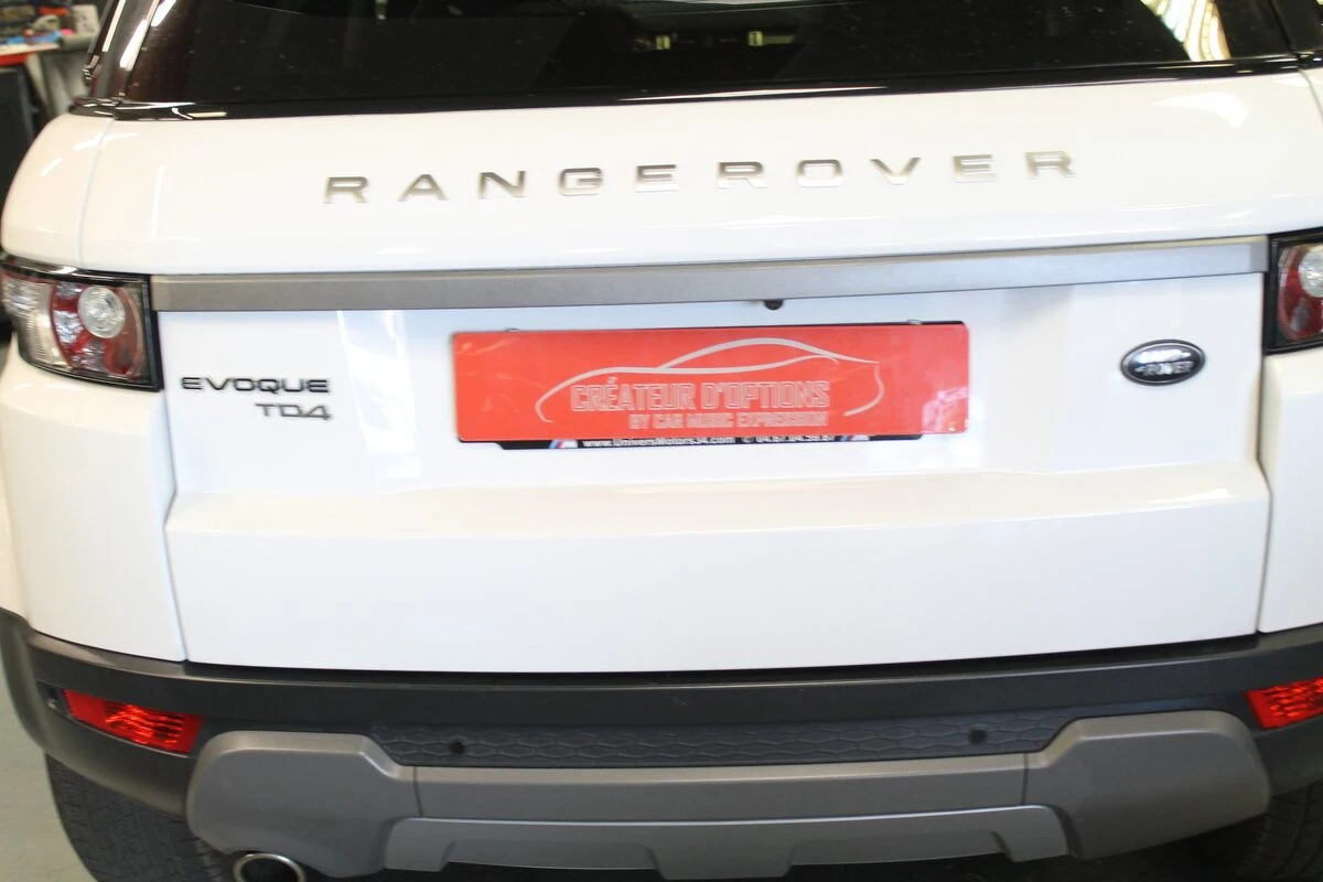 Range Rover Evoque : Kenwood DNX5190DABS et caméra de recul