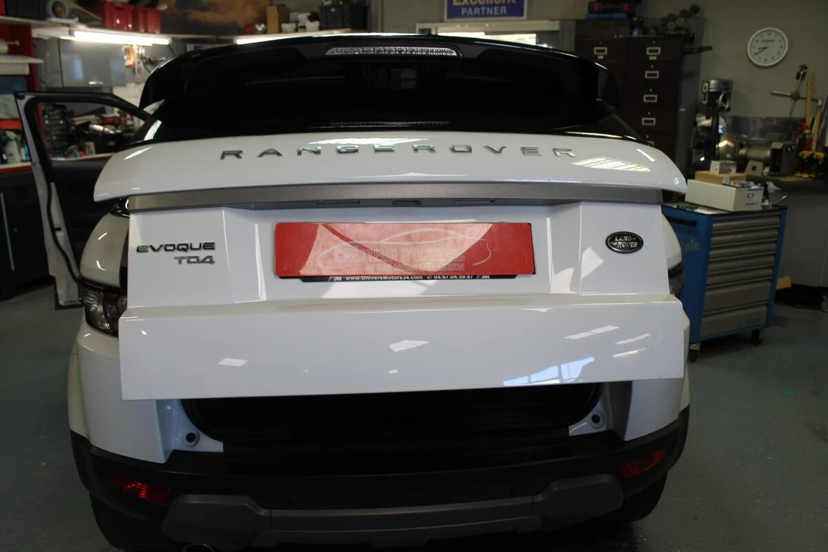 Range Rover Evoque : Kenwood DNX5190DABS et caméra de recul
