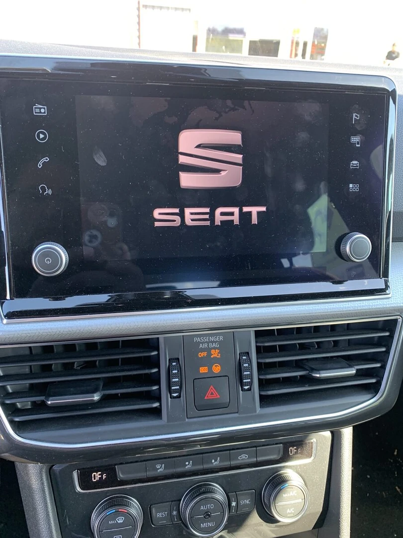 Seat Tarraco 2021 : caméra de recul et codage sur l'écran d'origine