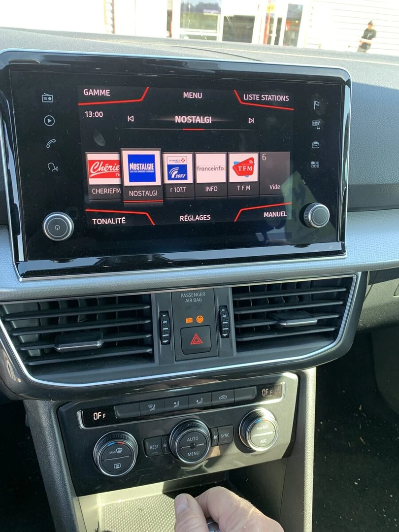 Seat Tarraco 2021 : caméra de recul et codage sur l'écran d'origine