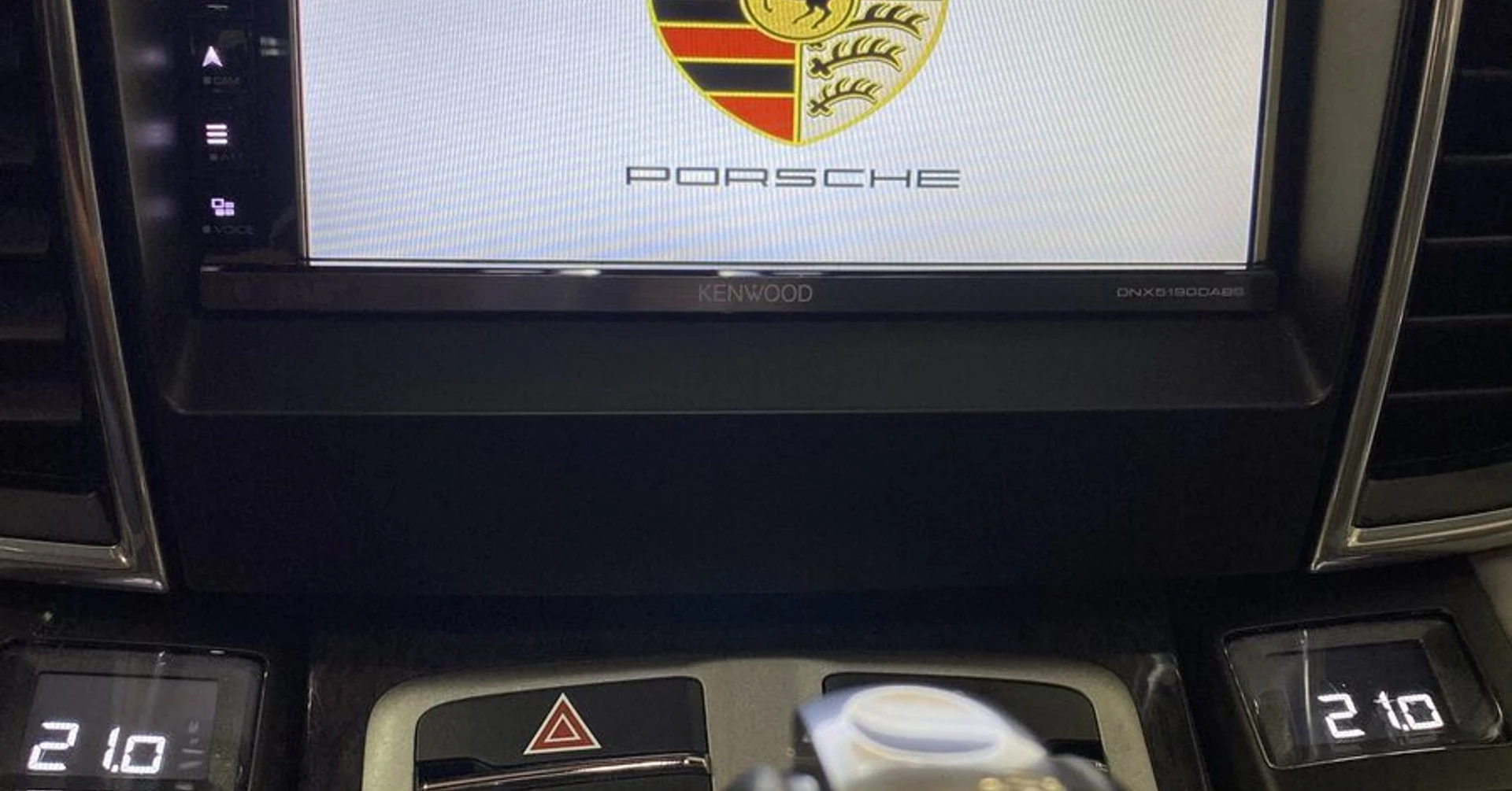 Panamera : autoradio Kenwood CarPlay et Bose conservé
