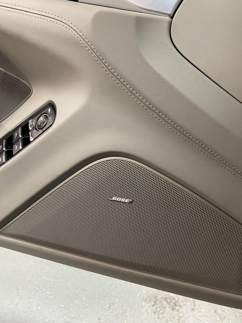 Porsche Panamera : CarPlay Kenwood avec Bose et caméra d'origine conservés
