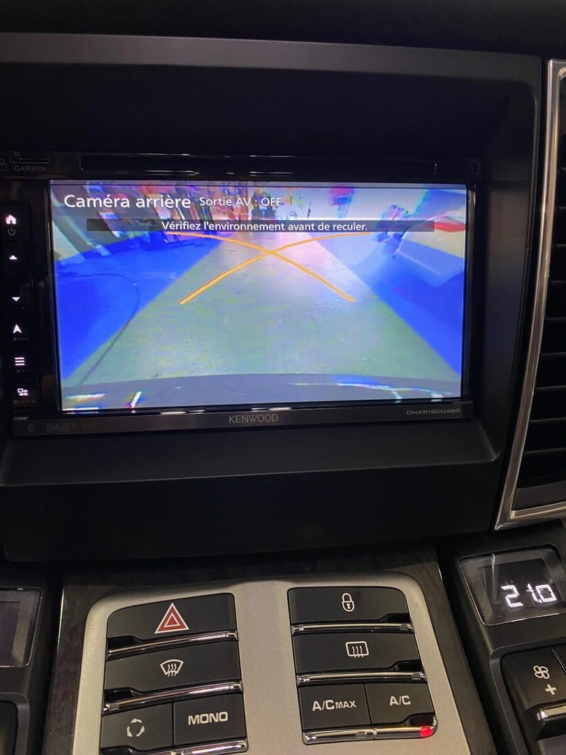 Porsche Panamera : CarPlay Kenwood avec Bose et caméra d'origine conservés