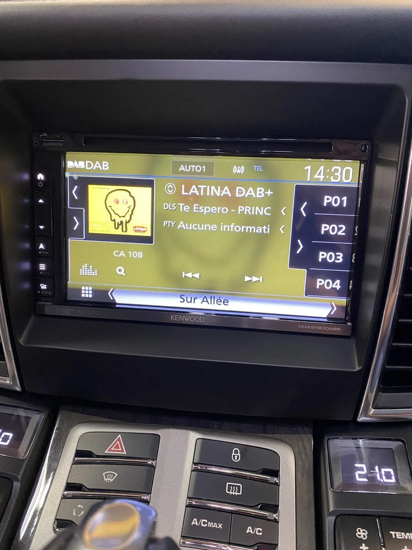 Porsche Panamera : CarPlay Kenwood avec Bose et caméra d'origine conservés