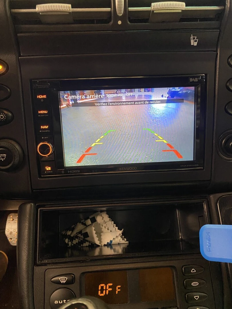 Porsche 996 : Kenwood DNX419DABS, CarPlay et caméra de recul