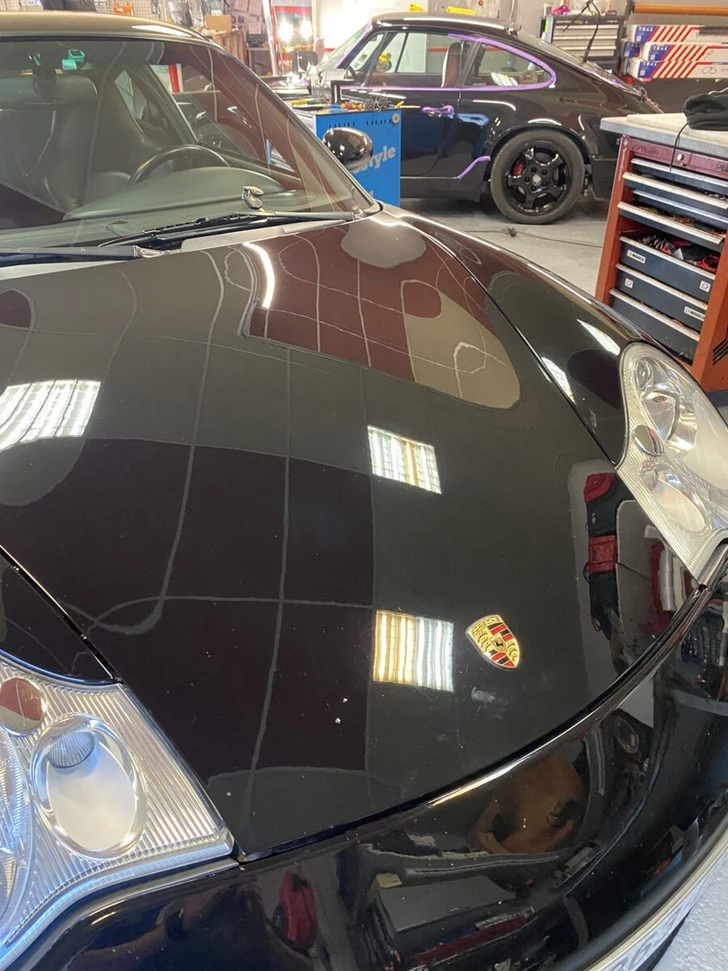 Porsche 996 : Kenwood DNX419DABS, CarPlay et caméra de recul