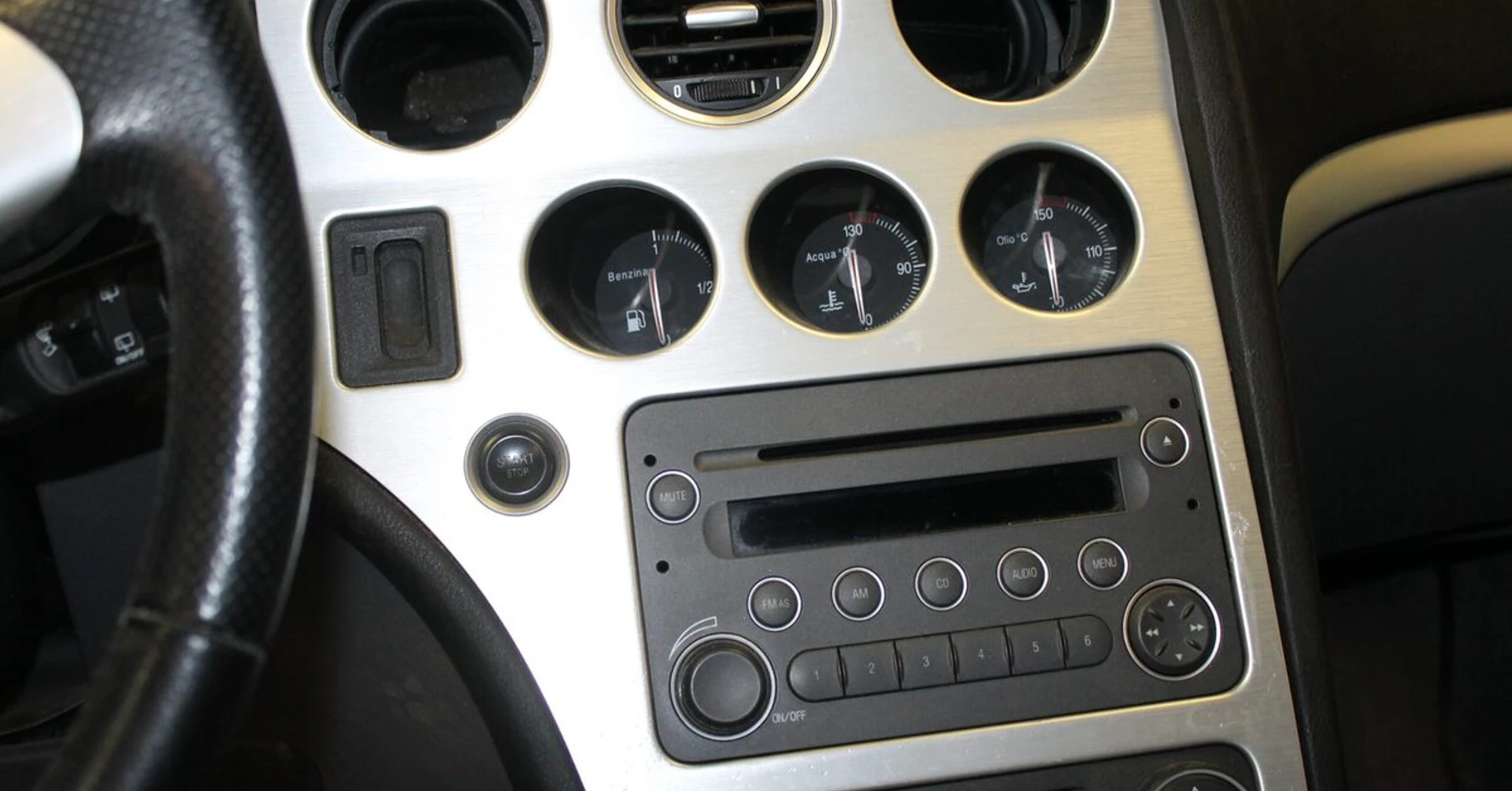 Autoradio GPS Apple CarPlay sur Alfa Romeo Brera